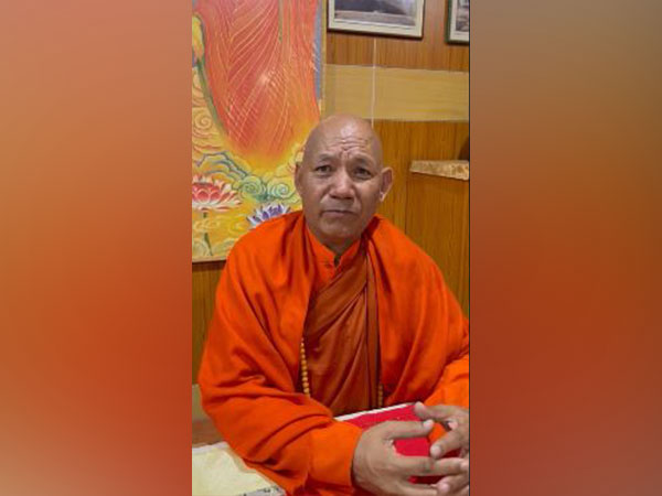 Bhikkhu Sanghasena, recipient of PM Yoga Awards 2021, to organise biggest Yoga camp alongside Ladakhs Pangong Lake