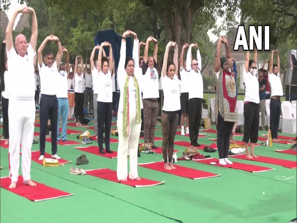 Delhi: Union Ministers Meenakashi Lekhi, Arjun Ram Meghwal perform asanas ahead of International Yoga Day