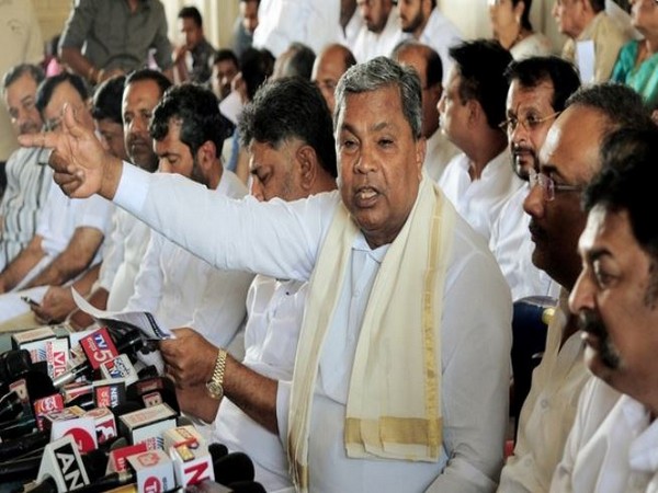 Congress Siddaramiah says will hit streets, if textbooks revision not rolled back in Karnataka
