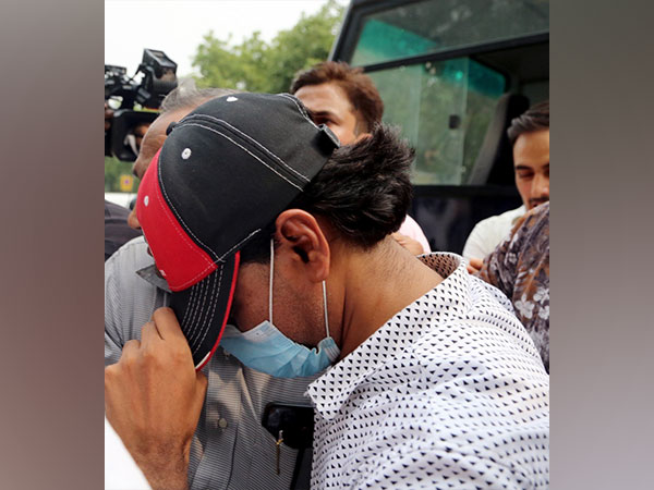 Delhi Police seeks Mohd Zubairs judicial custody, adds conspiracy Section in FIR among others