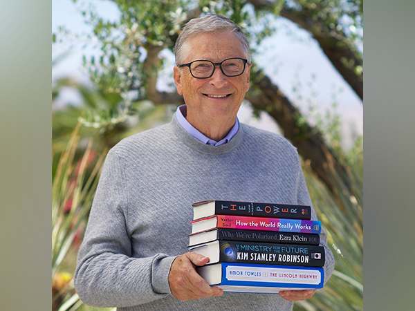 See what Bill Gates resume looked like 48 years ago