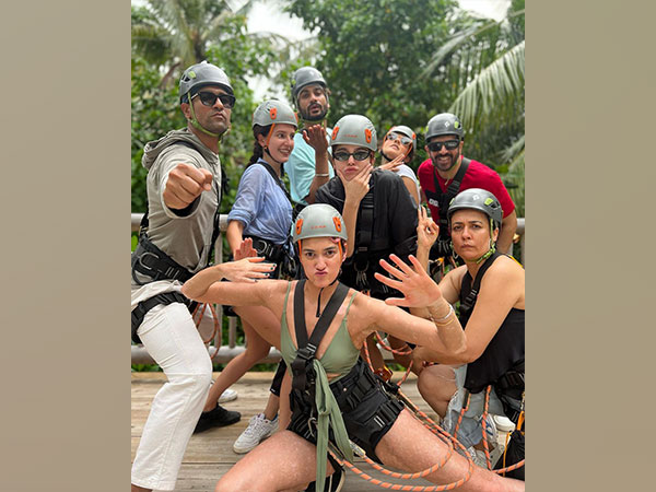 Check out new pictures from VicKats Maldives trip with friends