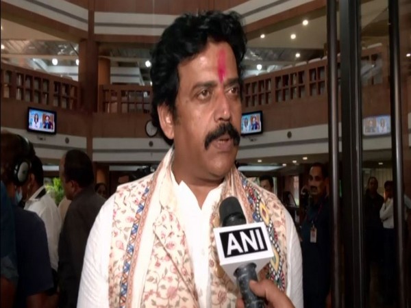 Not supporting tribal woman for Presidents post reflects Oppositions mindset: Ravi Kishan