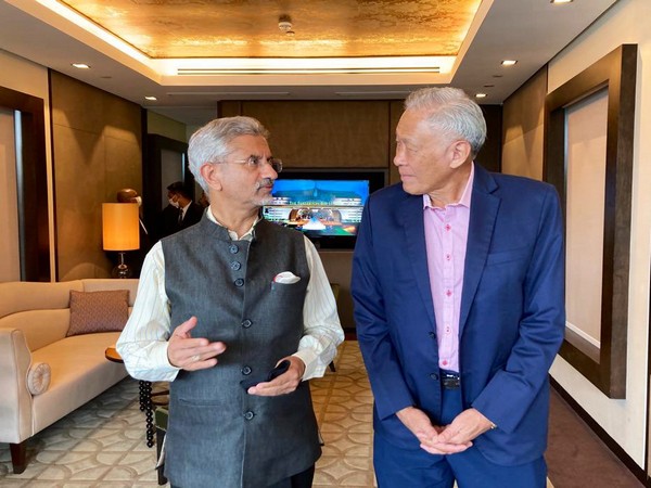 Jaishankar holds wide-ranging discussions with Singapores Defence Minister
