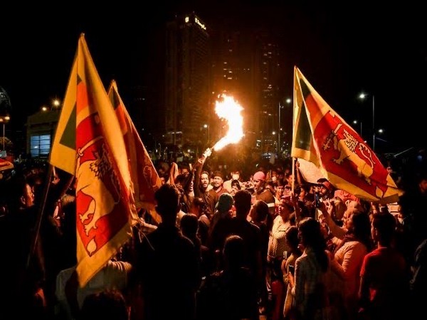 Protesters set Sri Lankan PM Wickremesinghes house on fire
