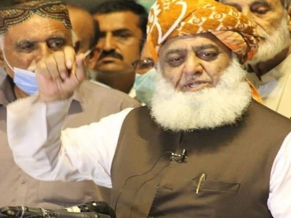 Pakistan: PM Sharifs ally JUI-F to become party in PML-Qs petition against Mazari ruling case