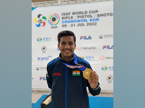 Aishwary strikes gold in Mens 50m Rifle 3 Positions at Changwon Shooting World Cup