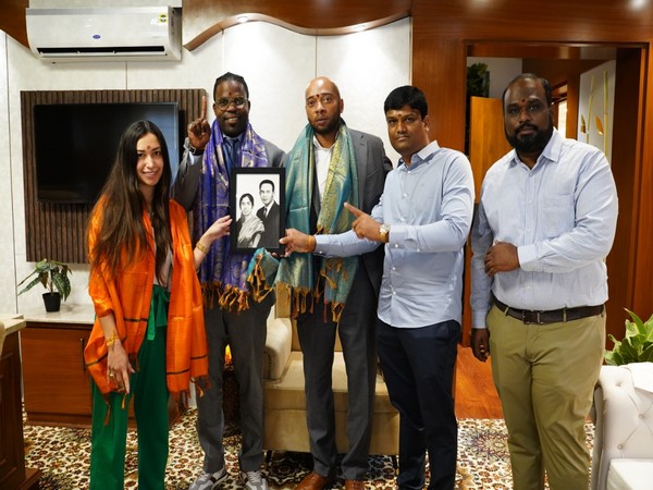 US delegation visits SGEF Office, praises Indias efforts to combat COVID