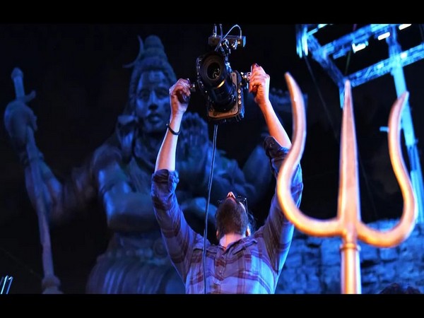 Ajay Devgn shares new picture from sets of Bholaa