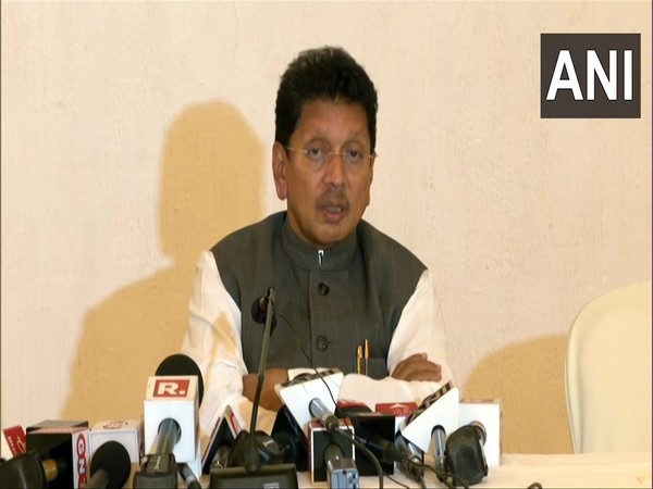 Uddhav Thackeray big stature leader, we wont speak against him: Deepak Kesarkar