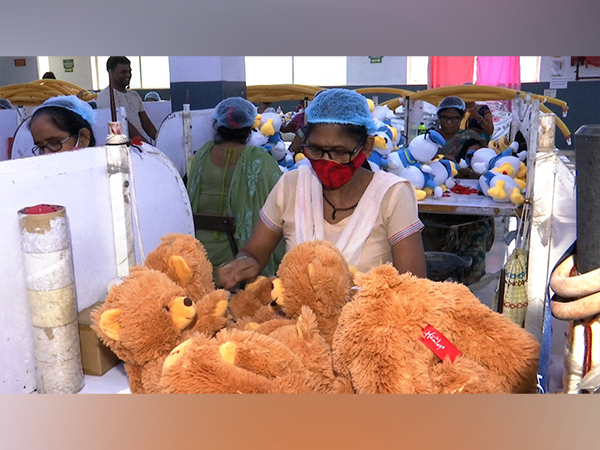 Indias toy manufacturers aim for global market