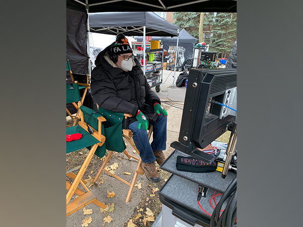 Andy Fickman to direct and produce My dads a famous movie star