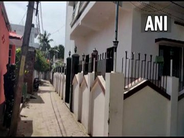 Tender scam: ED raid underway at 18 locations of Jharkhand CMs MLA representative