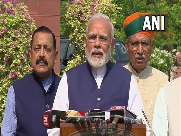 PM Modi urges lawmakers to hold "discussions with open mind for productive session"