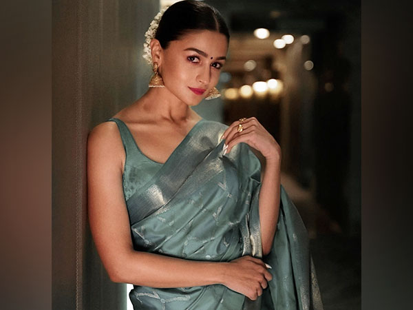 Alia Bhatt wraps up Rocky Aur Rani Ki Prem Kahani, bids adieu to team in Ranbirs Channa Mereya style