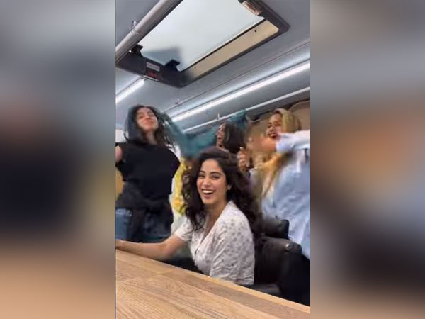 Janhvi Kapoor asks fans to open their Mor wale pankh after new song release