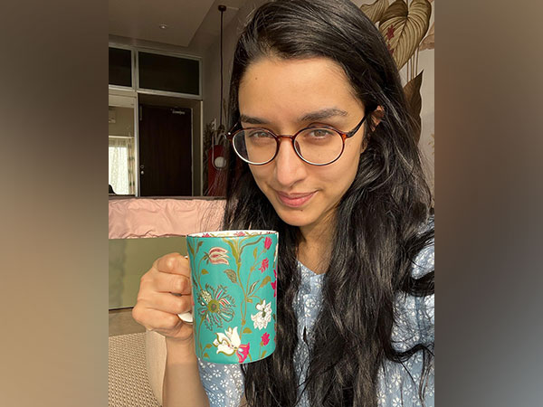 Sunday mood: Shraddha Kapoor channelises her inner chai lover