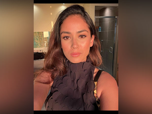 Mira Kapoor drops stunning no filter makeup look, Shahids comment steals limelight