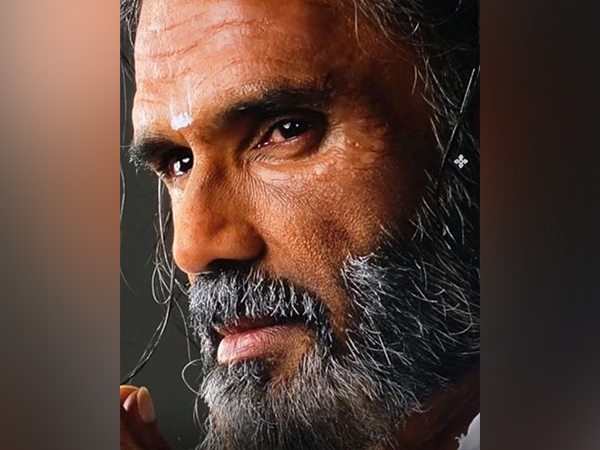 Suniel Shetty to play Thalaiva in debut series Dharavi Bank