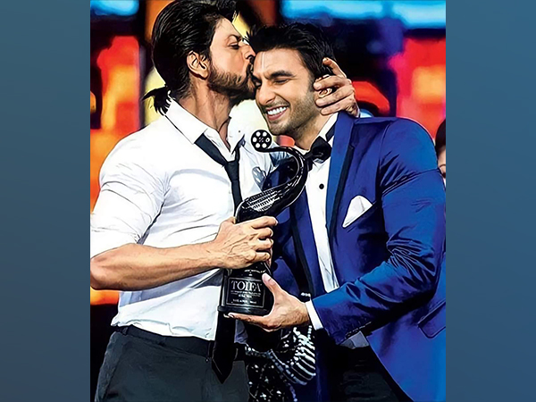 Ranveer Singh to become SRKs neighbour after purchasing quadruplex for Rs 119 cr?