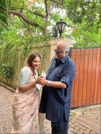 Reminiscing old times, remembering pappi: Aishwaryaa Rajinikanth drops picture with Boney Kapoor