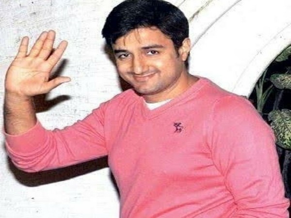 Siddharth Anand wants to give audience a spectacular experience with Pathaan