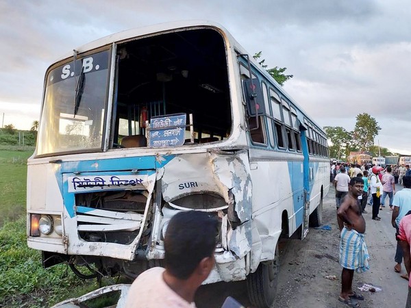 President Murmu expresses condolences to families of deceased in Bengals Birbhum road accident