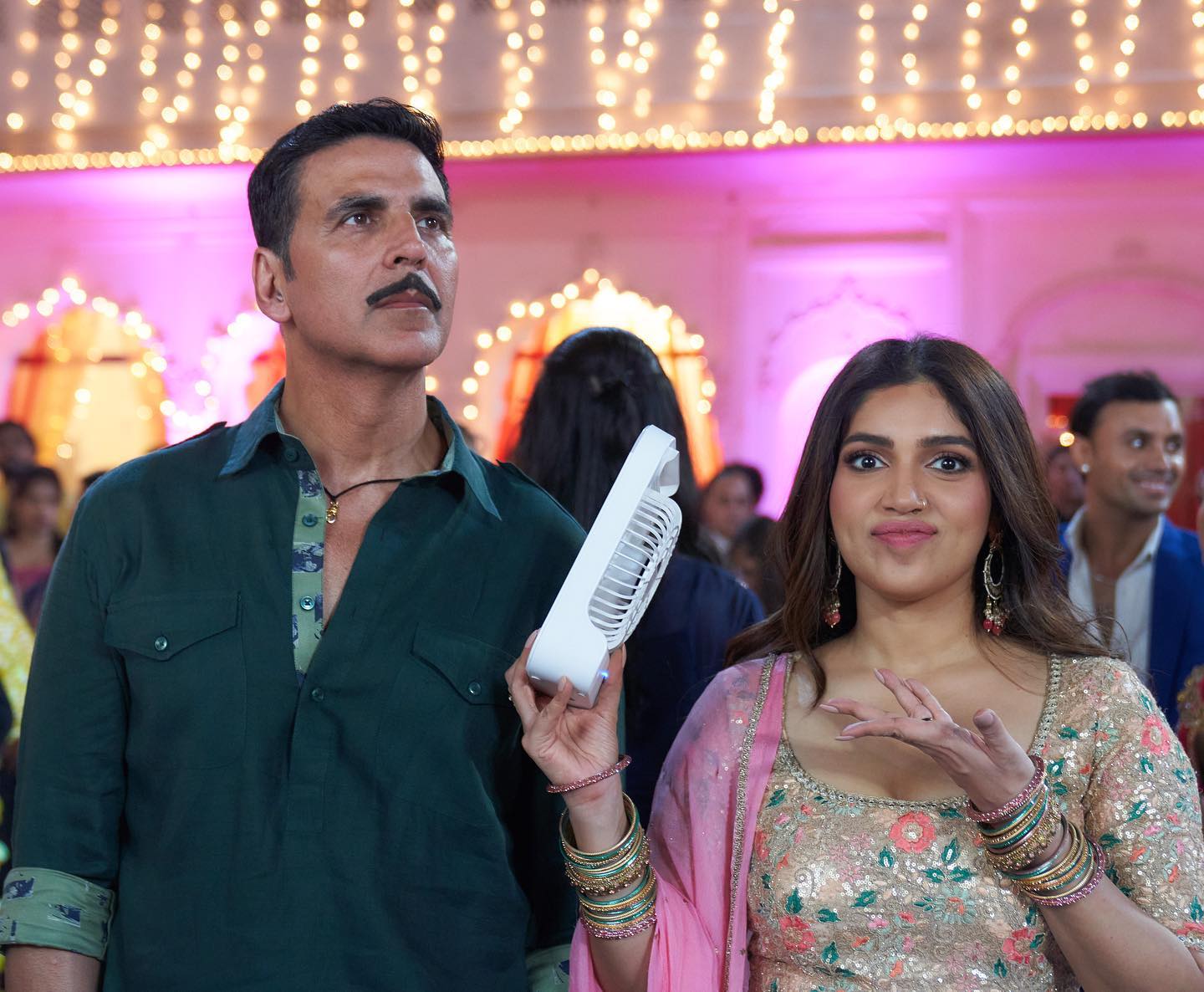 Akshay Kumar hails Bhumi Pednekar as a secure actor