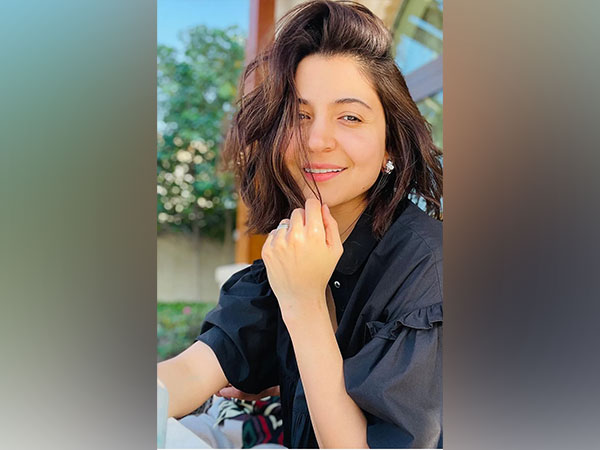 Anushka to undergo cricket training in England for Chakda Xpress