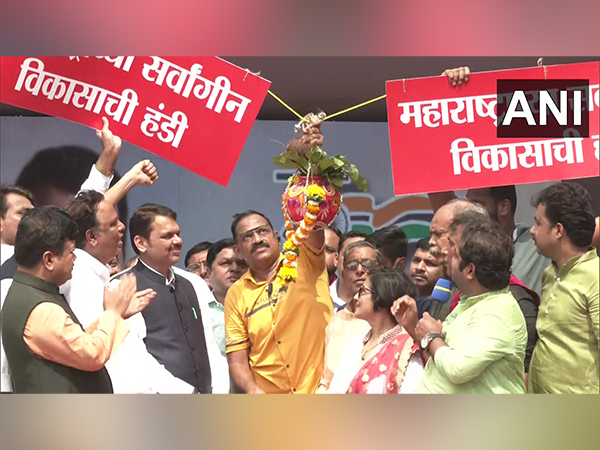 Janmashtami 2022: Devendra Fadnavis attends Dahi Handi celebrations in Mumbais Ghatkopar