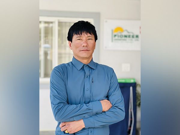 "Unbeatable" record setter Nepalese climber gets heroic welcome