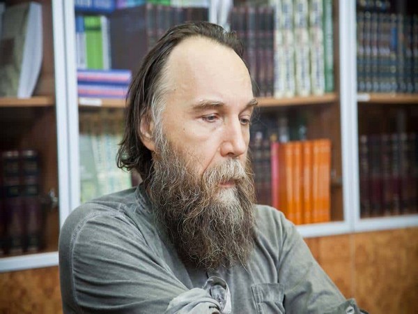 Putins close aide Aleksander Dugin could have been the target of explosion: Report