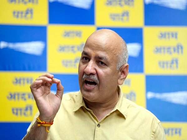 Excise Policy case: CBI issues Look Out Circular against eight accused, doesnt include Manish Sisodia