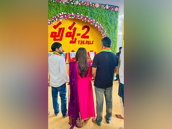 Allu Arjun, Rashmika Mandanna starring Pushpa 2 begins shooting, pooja held