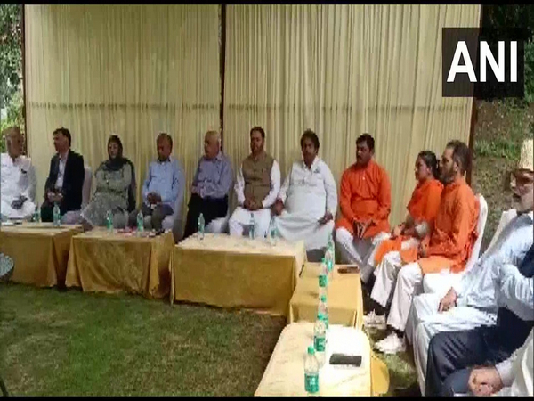 All-party meeting at Farooq Abdullahs residence over registration of new voters in Jammu and Kashmir