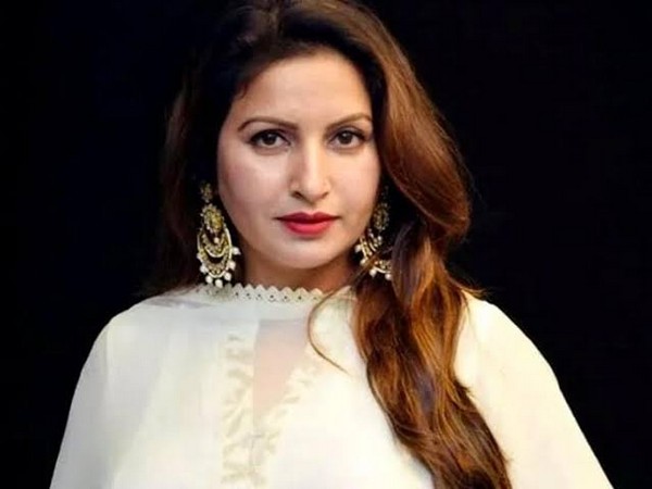 Sonali Phogats family suspect something "fishy" in her death, seek official investigation