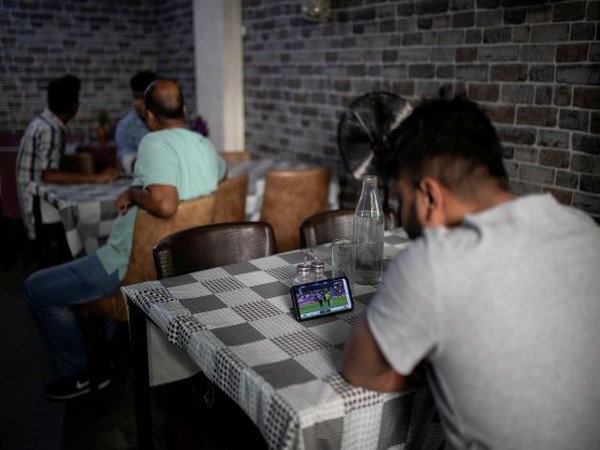 UAE deports illegal economic migrants from Pakistan