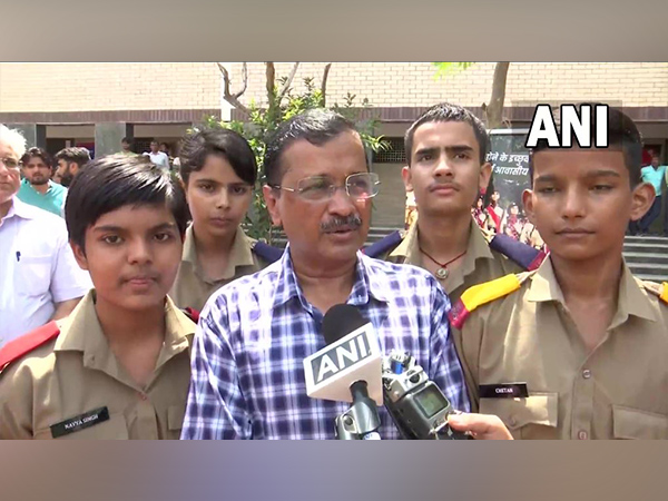 Kejriwal inaugurates Delhi govts armed forces school