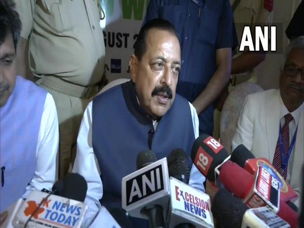 Congress leadership should introspect: Jitendra Singh on Azads resignation