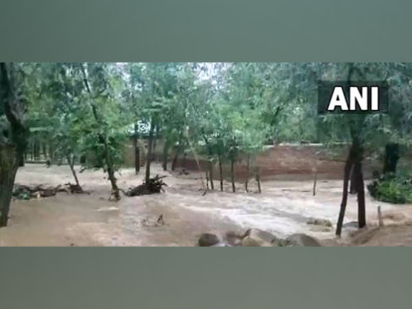 Cloudburst in J-Ks Kulgam; several houses affected
