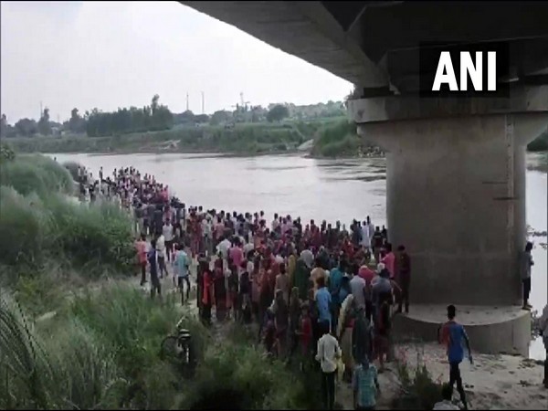 Fourteen rescued, six missing after tractor-trolley falls in Garra river in UPs Hardoi