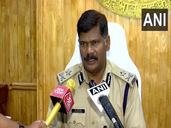 ABVP-CPI(M) clash: Bikers pelt stones at CPI(M) office