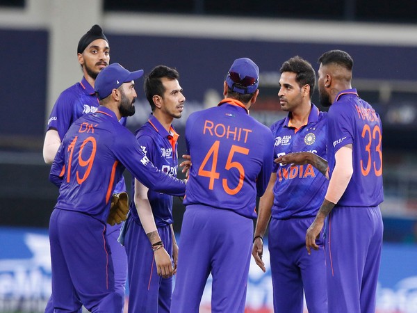 Asia Cup 2022: Bhuvneshwar, Pandyas fiery spells help India bundle out arch-rivals Pakistan for 147