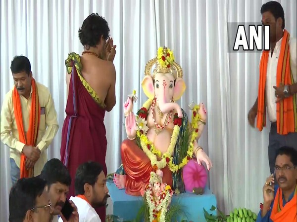 Ganesh idol installed at Eidgah ground in Ktakas Hubbali-Dharwad after HC order