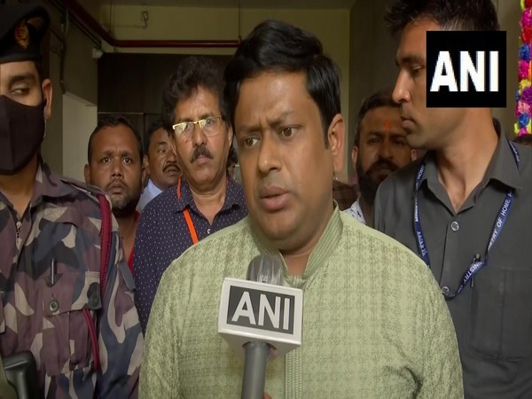 Mamatas cabinet reshuffle is way to divert peoples attention from corruption cases, says BJP WB chief