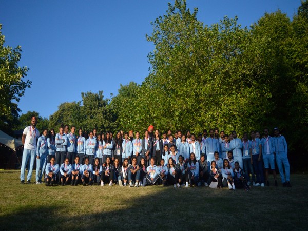 IOA hosts Indian womens cricket team for interactive session, cricketers discuss handling pressure with hockey players