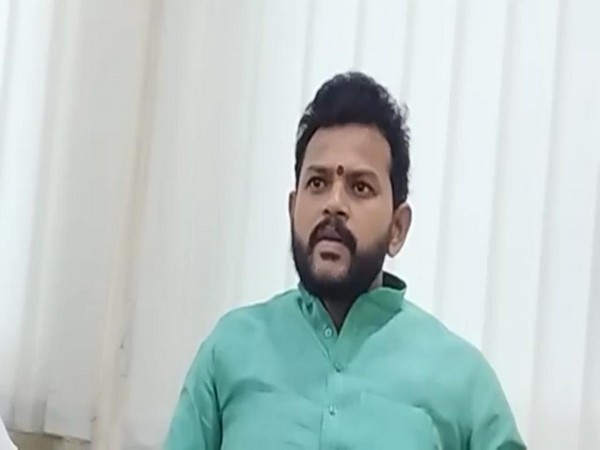 Andhra: TDP files complaint with Lok Sabha Speaker against YSRCP MP Gorantla Madhavs video scandal