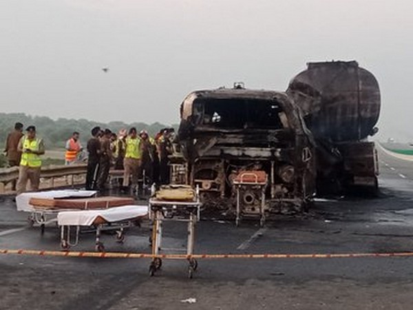 20 killed, 6 injured in fiery bus-tanker collision in Pakistans Sindh