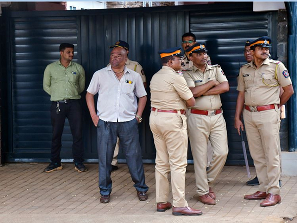 Maharashtra govt revokes DCP Parag Maneres suspension