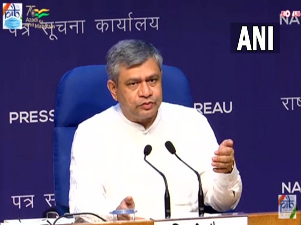 "Perform or perish": Telecom ministers stern message to BSNL employees